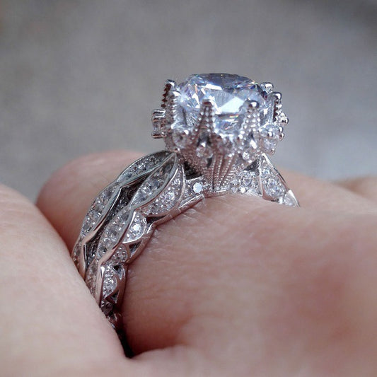 Celestia Crown – Regal Moissanite Sparkle Ring