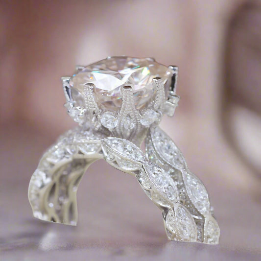 Celestia Crown – Regal Moissanite Sparkle Ring